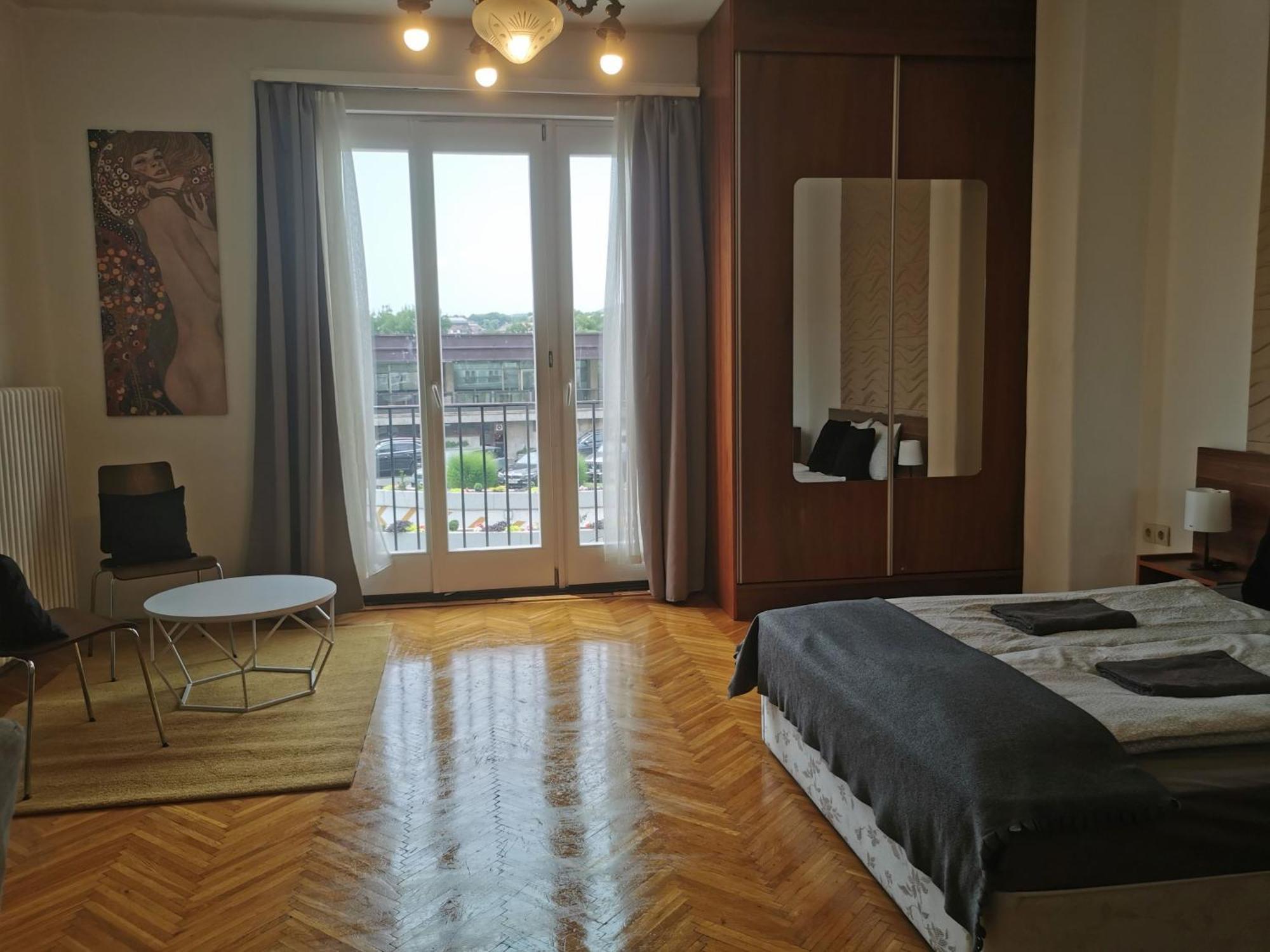 Jackquaters Apartament